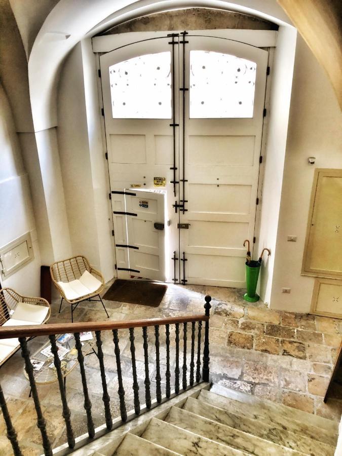 Palazzo Salia Bed & Breakfast Lecce Exterior photo